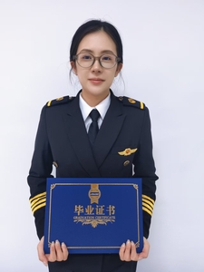 骆驿.jpg