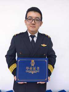 吴友麒.jpg